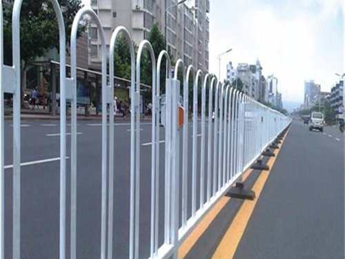 京式交(jiāo)通護欄